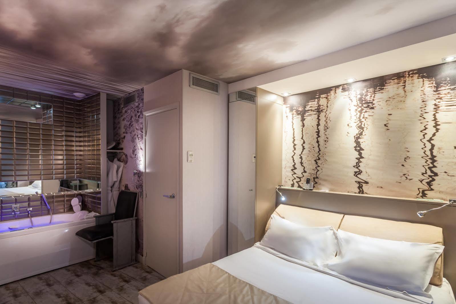 Apostrophe Hotel Paris Exterior photo